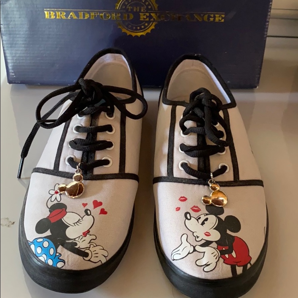 Disney Minnie and Mickey sneakers!
